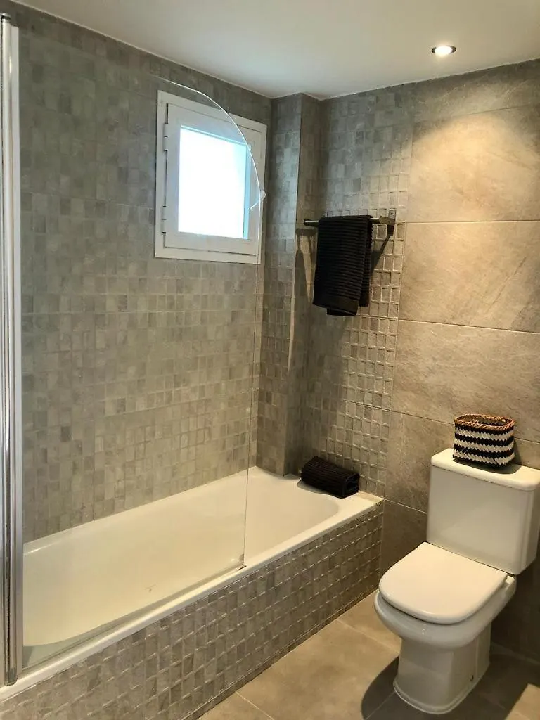 Ab Properties - Chic Apartment - Los Naranjos - Puerto Banus Marbella 0*,  İspanya