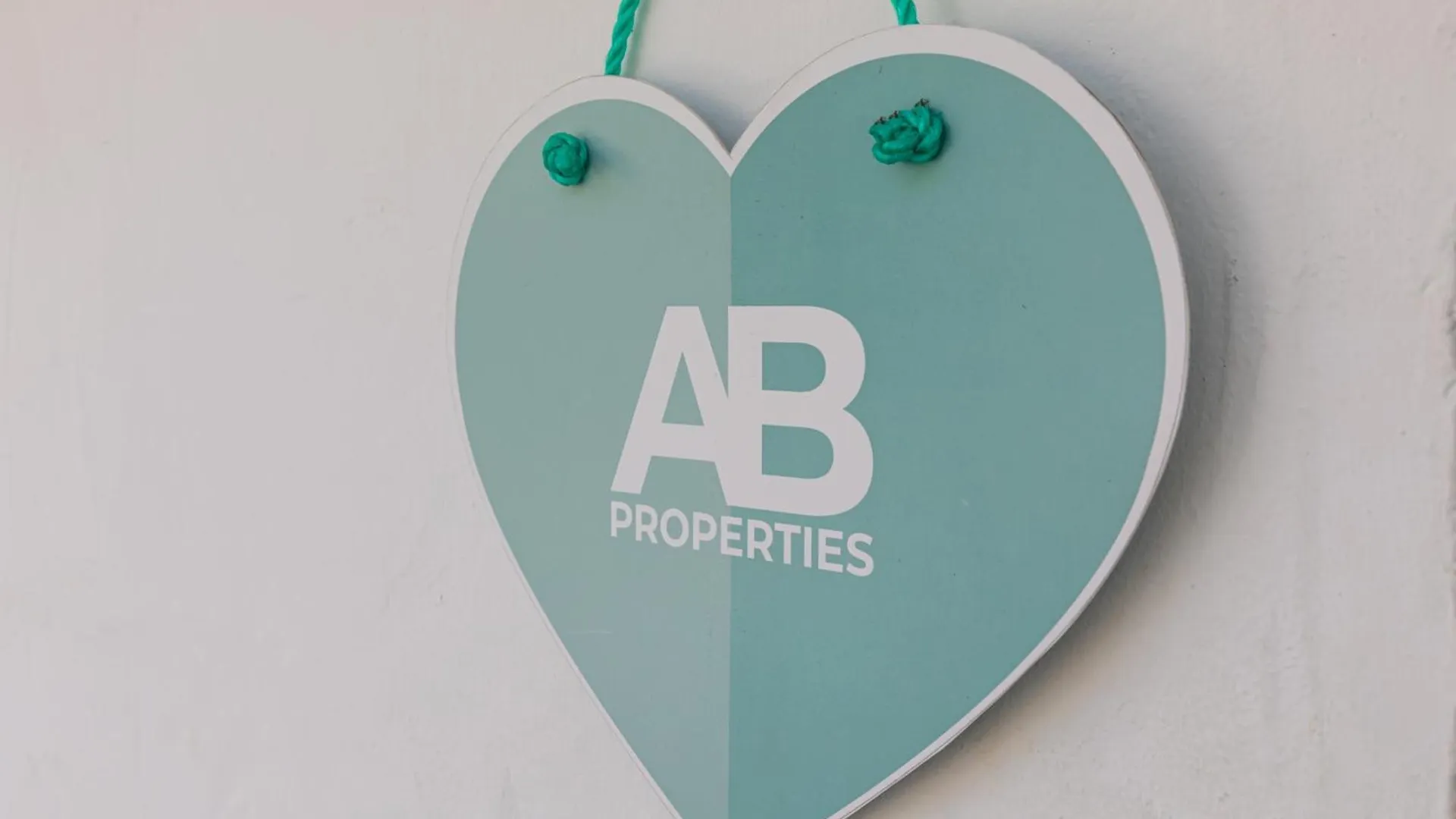 Ab Properties - Chic Apartment - Los Naranjos - Puerto Banus Marbella 0*,  İspanya