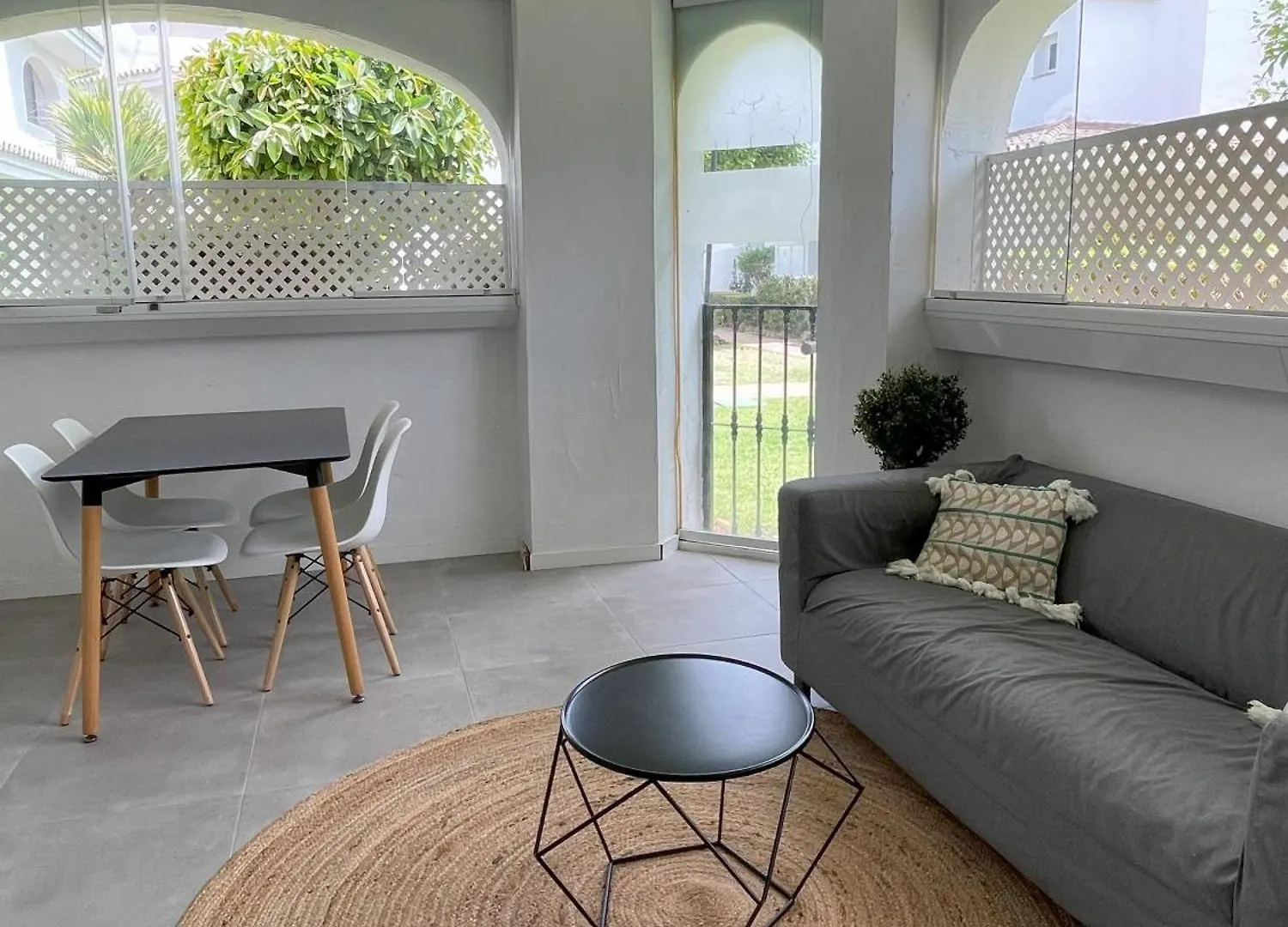 Ab Properties - Chic Apartment - Los Naranjos - Puerto Banus Marbella 0*,